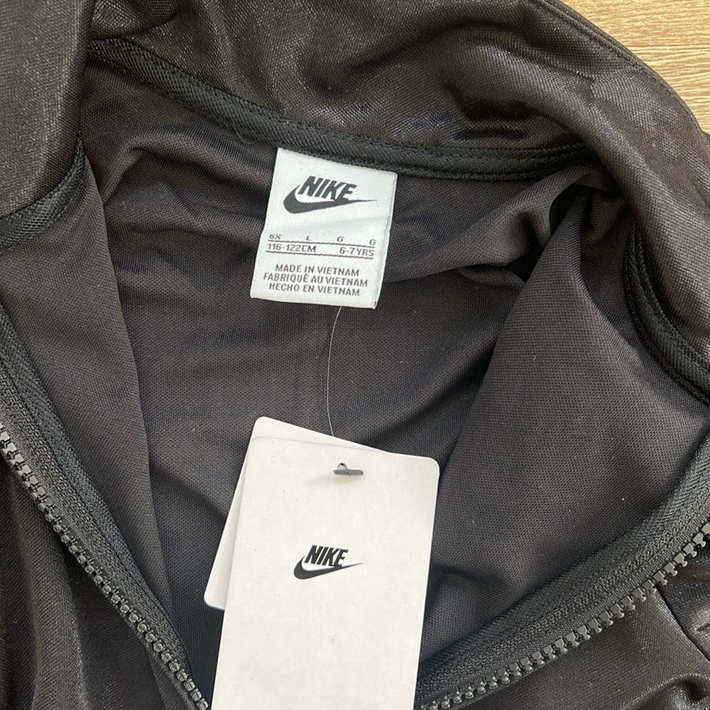 Nike Girls 2 Piece Activewear Set Tracksuit 5 6x Shiny Black Multicolor - Picture 5 of 7